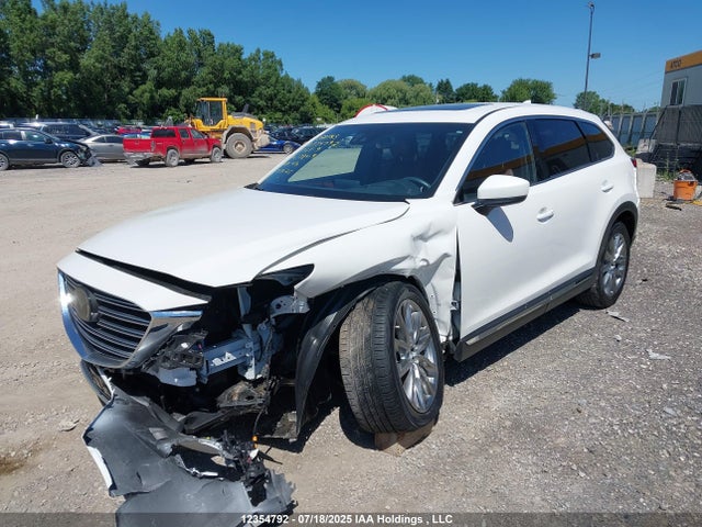 Mazda py 2017 JM3TCBEYXH0138419 Image 2