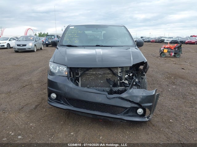 2C4RDGEG0JR242918 Dodge Grand Caravan
