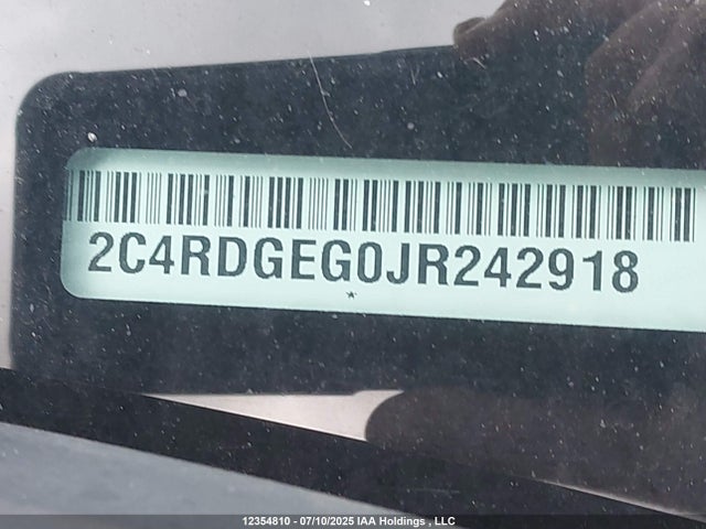 2C4RDGEG0JR242918 Dodge Grand Caravan