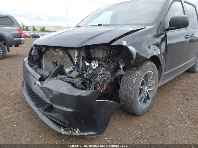 2C4RDGEG0JR242918 Dodge Grand Caravan