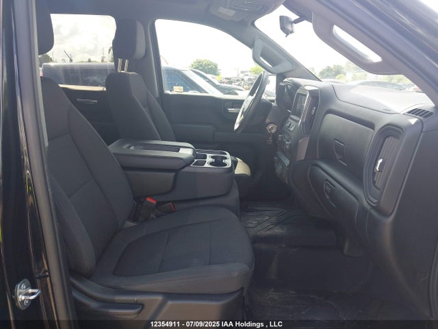 1GCUYBEFXMZ111823 Chevrolet l82