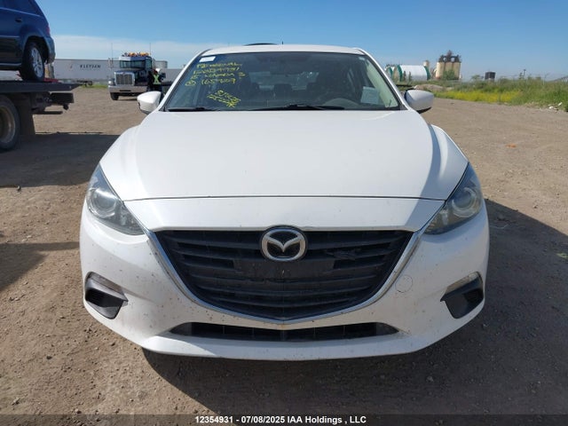 3MZBM1L77FM165929 Mazda pe