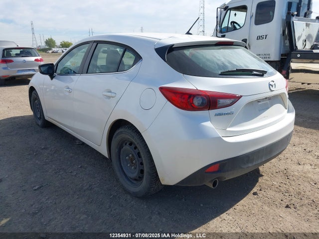3MZBM1L77FM165929 Mazda pe