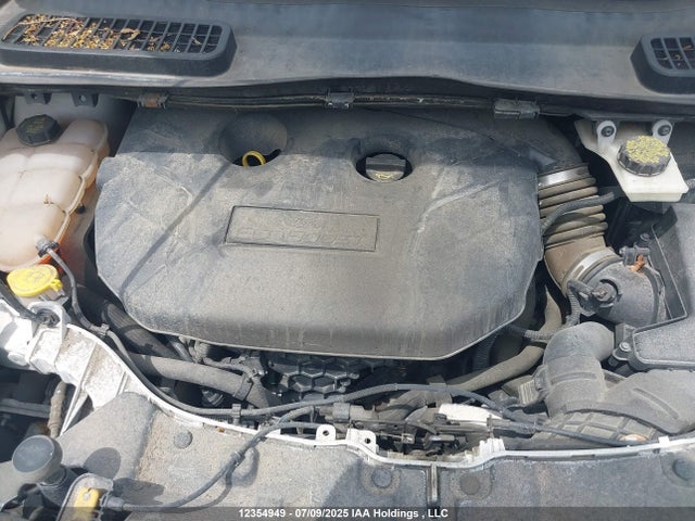 1FMCU9J9XEUD20957 Ford Escape