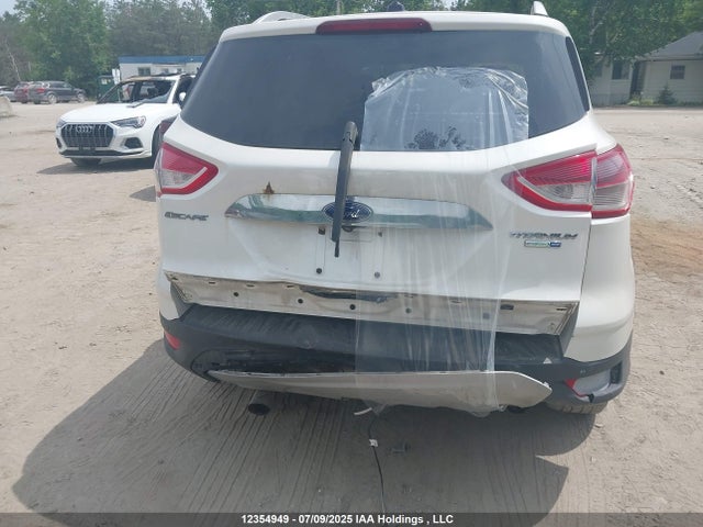 1FMCU9J9XEUD20957 Ford Escape