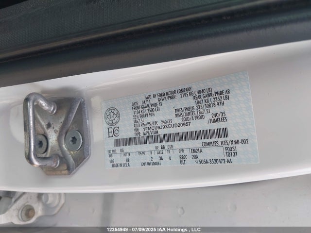 1FMCU9J9XEUD20957 Ford Escape