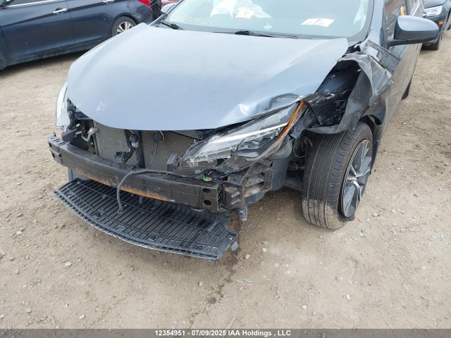 Toyota 2zr-fe 2018 2T1BURHE4JC083263 Image 6