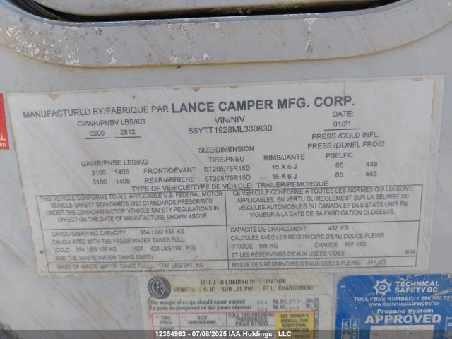56YTT1928ML330830 Lance Camper