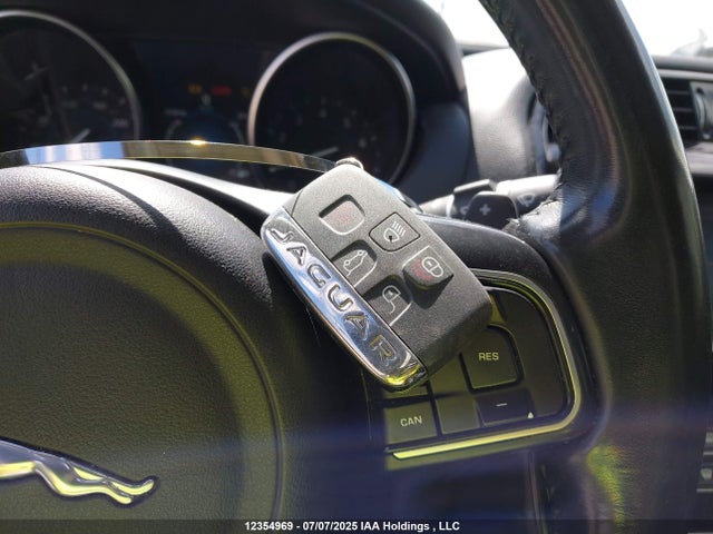 Jaguar aj20p 2018 SAJAJ4FX3JCP38714 Image 11
