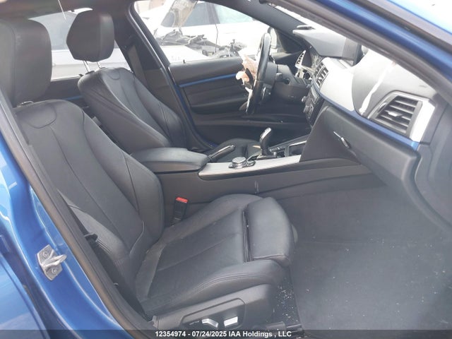 BMW 2016 2016 WBA8G5C50GK752909 Image 5