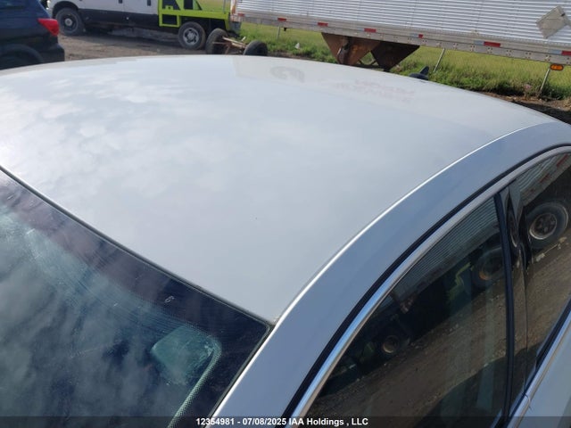 1VWAT7A33HC044983 Volkswagen tsi