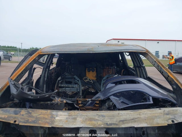 1C4PJLAB4FW525596 Jeep Cherokee