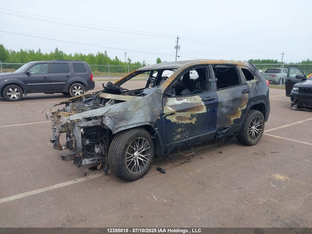 1C4PJLAB4FW525596 Jeep Cherokee