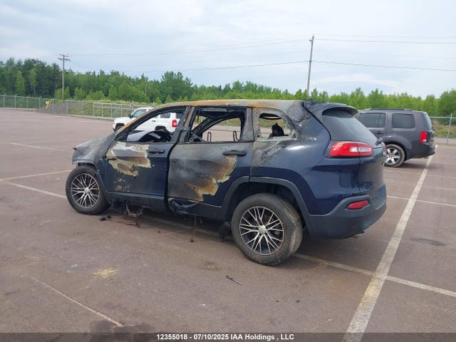 1C4PJLAB4FW525596 Jeep Cherokee