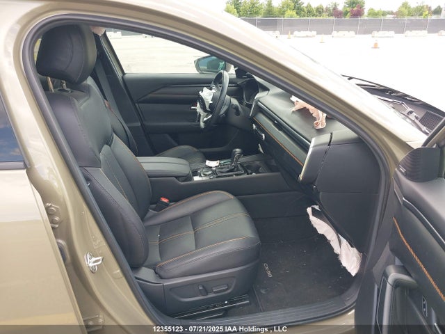 7MMVABDY3RN156127 Mazda py