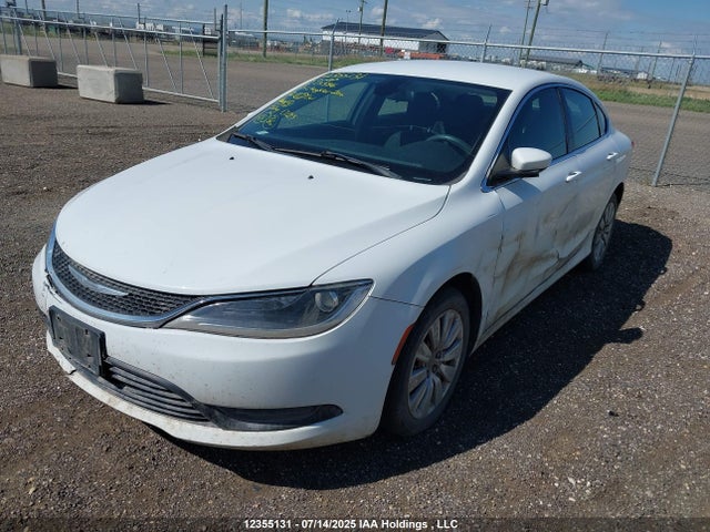 Chrysler 2015 2015 1C3CCCFB8FN643386 Image 2
