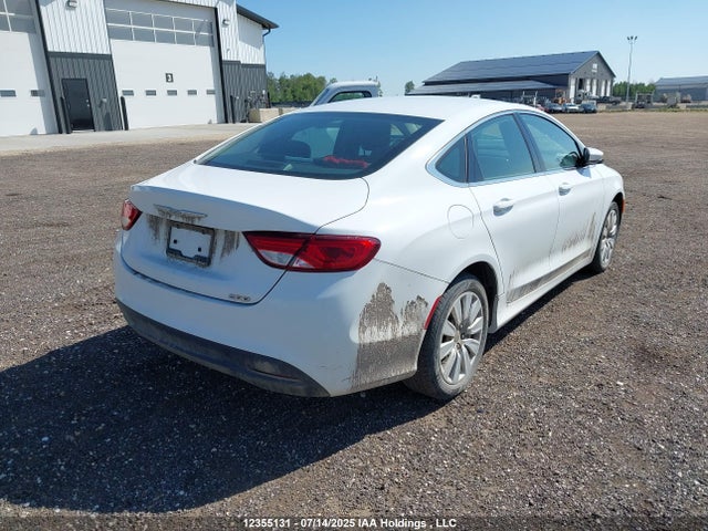 Chrysler 2015 2015 1C3CCCFB8FN643386 Image 4