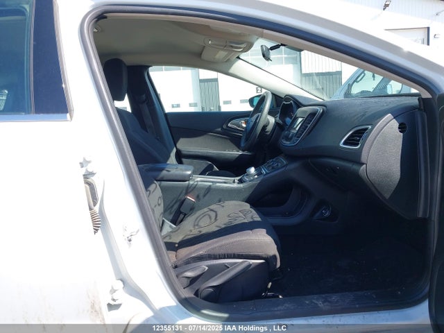 Chrysler 2015 2015 1C3CCCFB8FN643386 Image 5