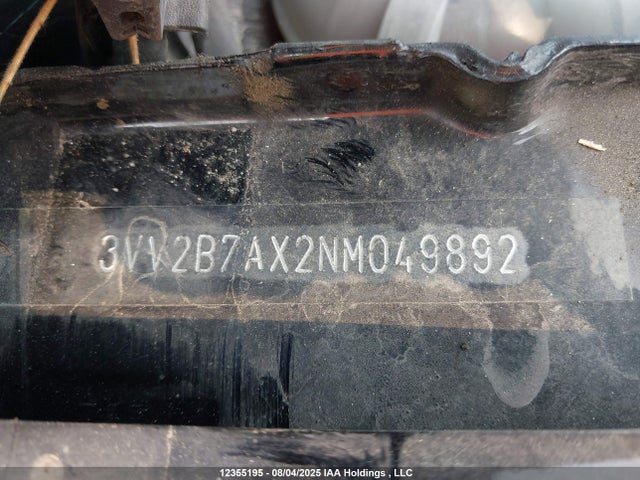 3VV2B7AX2NM049892 Volkswagen Tiguan