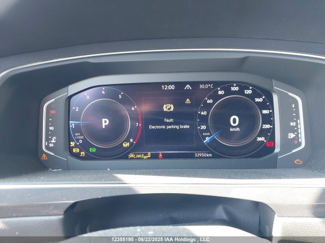 3VV2B7AX2NM049892 Volkswagen Tiguan
