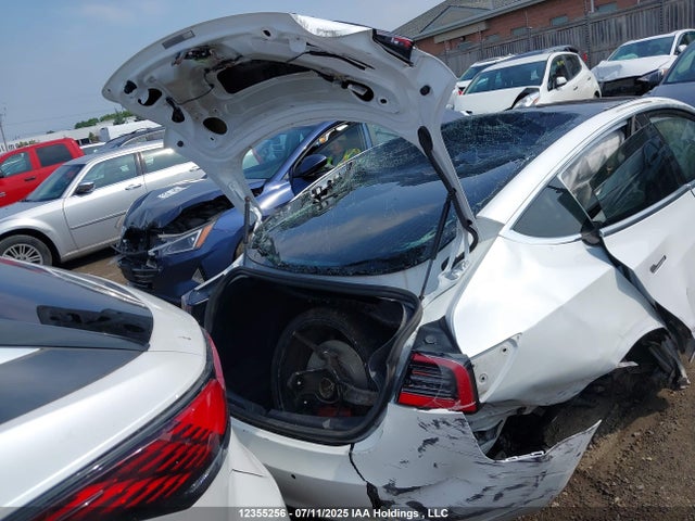 5YJ3E1EB6KF487871 Tesla MODEL 3