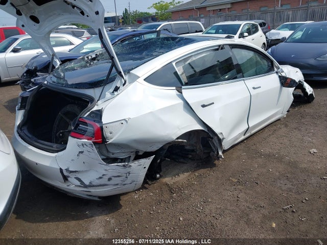 5YJ3E1EB6KF487871 Tesla MODEL 3