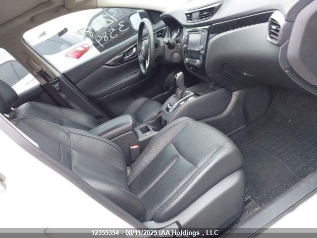 JN1BJ1CR5HW108339 Nissan 2017