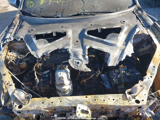 1HGCR2F33GA801608 Honda k24w1