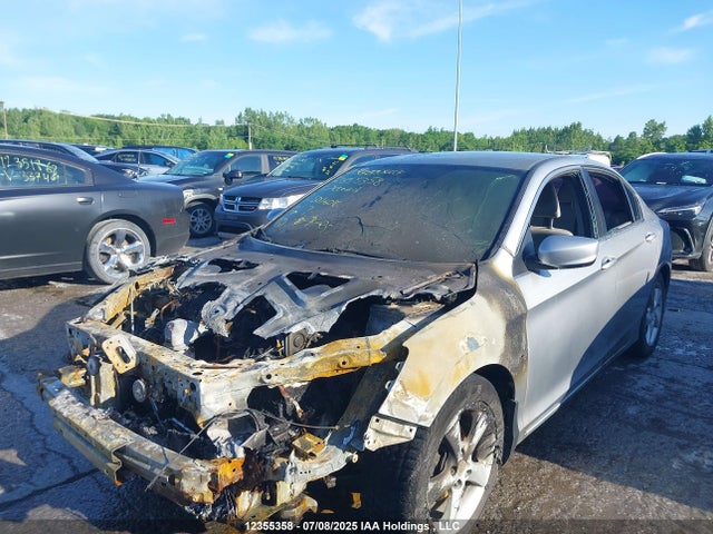 1HGCR2F33GA801608 Honda k24w1