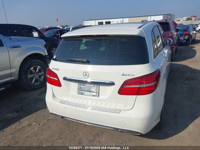 WDDMH4GB6FJ339055 Mercedes-Benz 2015