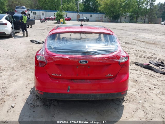 Ford Focus 2014 1FADP3K29EL444695 Image 16