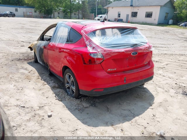 Ford Focus 2014 1FADP3K29EL444695 Image 3