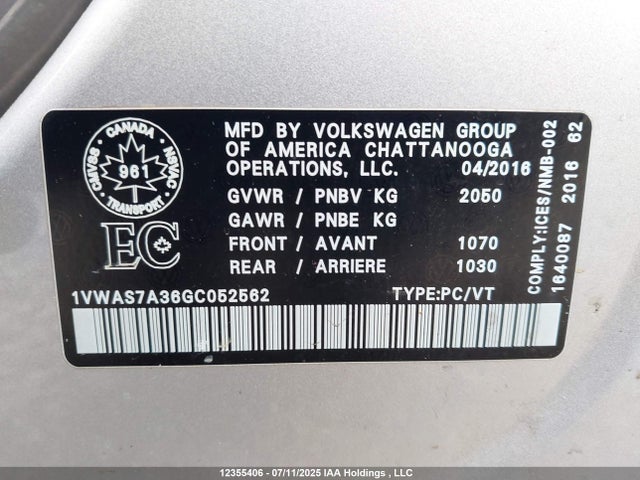 1VWAS7A36GC052562 Volkswagen 2016
