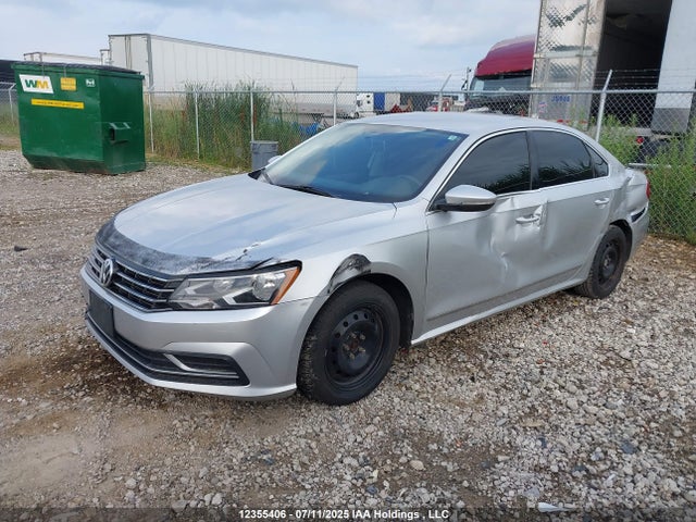 1VWAS7A36GC052562 Volkswagen 2016