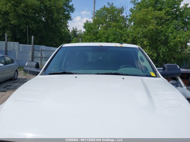 3C6UR5DL4EG236489 RAM 2500