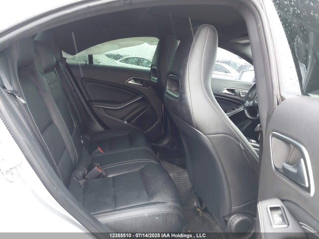 WDDSJ4GB3JN563235 Mercedes-Benz CLA-Class