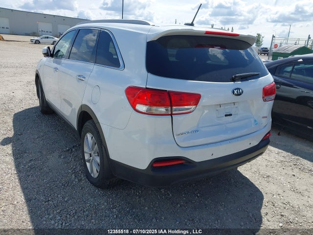 5XYPGDA35HG306028 KIA Sorento