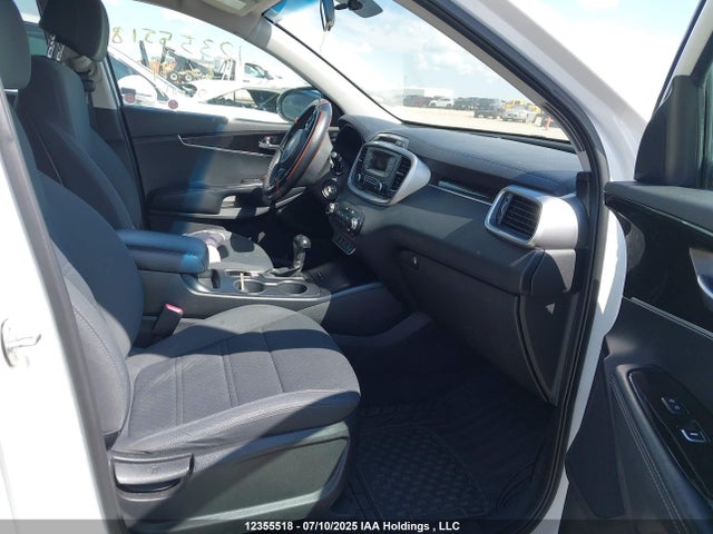 5XYPGDA35HG306028 KIA Sorento
