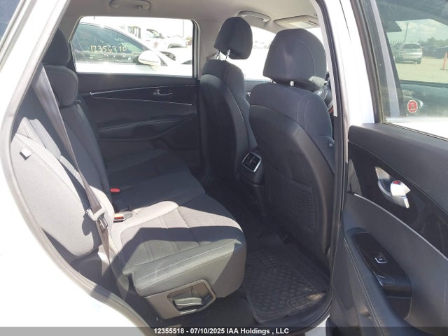 5XYPGDA35HG306028 KIA Sorento