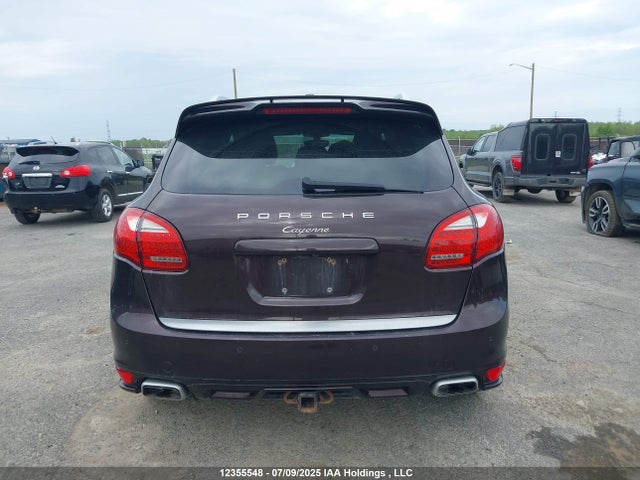 Porsche 2014 2014 WP1AF2A2XELA36975 Image 17