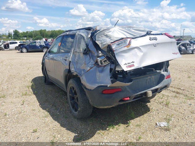 Jeep Cherokee 2018 1C4PJMBX8JD504772 Image 3