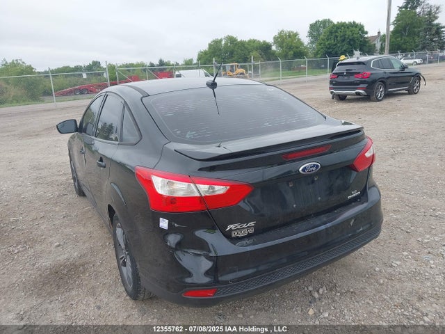 Ford Focus 2014 1FADP3F23EL423500 Image 3