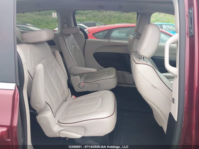2C4RC1GG9HR510369 Chrysler 2017