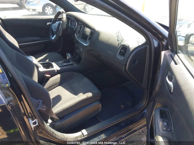 2C3CDXHG7FH765274 Dodge 2015