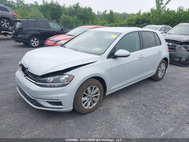 3VWB17AU7JM282701 Volkswagen 2018