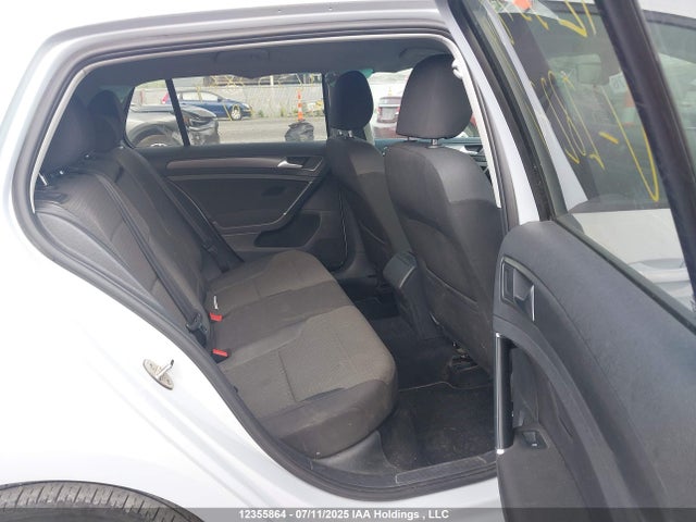 3VWB17AU7JM282701 Volkswagen 2018