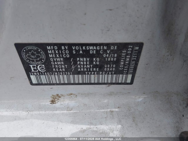 3VWB17AU7JM282701 Volkswagen 2018