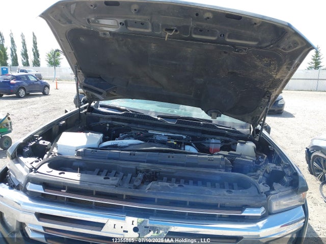 2GC4YVEY7P1704832 Chevrolet l5p