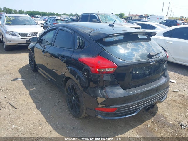 Ford Focus 2016 1FADP3L98GL312882 Image 3