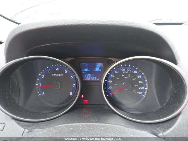 12355923 :رقم المزاد ، KM8JT3AB5BU308320 vin ، 2011 Hyundai Tucson L مزاد بيع